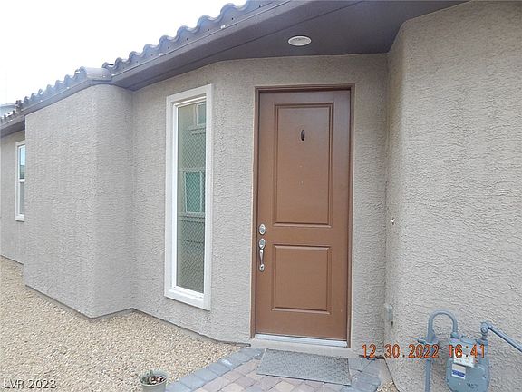 2nd image of 2025 Grovestand Ave