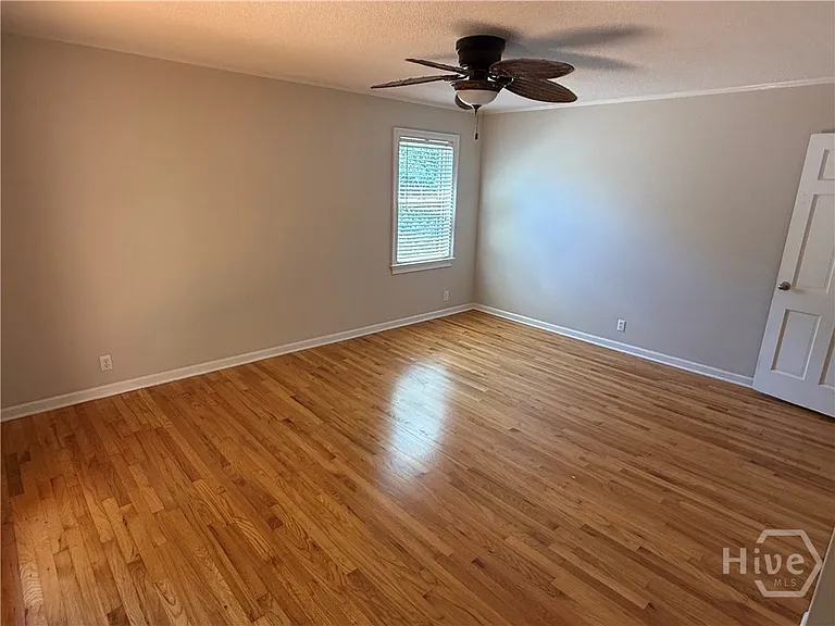 292 Tara Way — Photo 28