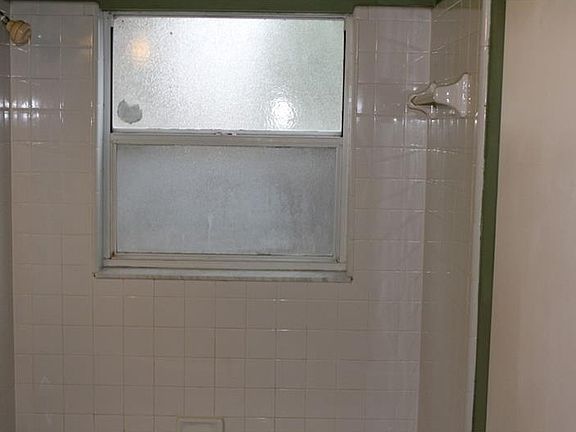 4th image of 2932 Curry Village Ln