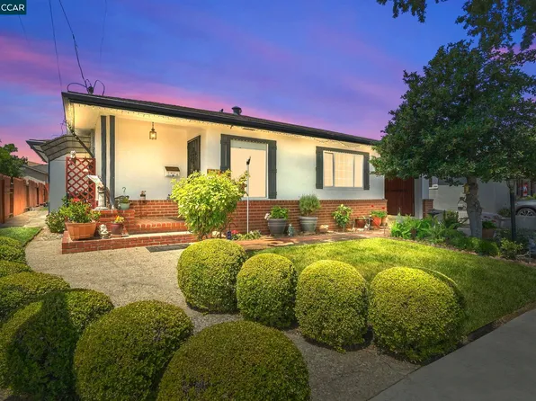 288 El Camino Dr, Pittsburg, CA 94565