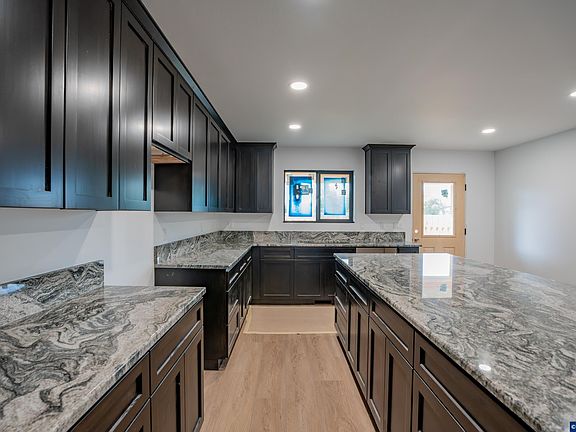 4th image of 2456 Phillips Way