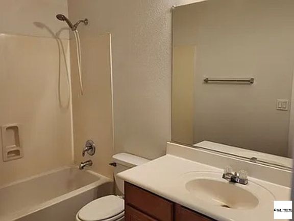 4th image of 42526 W Chambers Dr #1