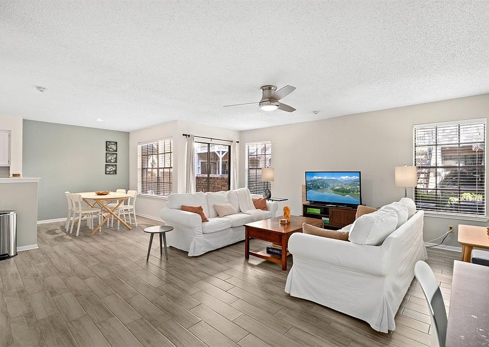 Riverwalk Condominiums - 2300 Old Spanish Trl Houston, TX | Zillow