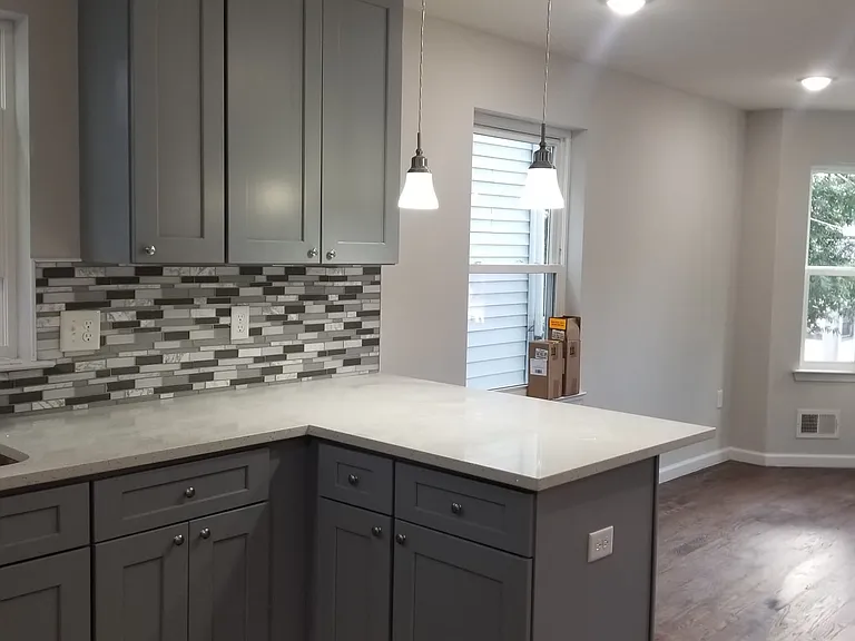 224 S 6th St #1 — Photo 16