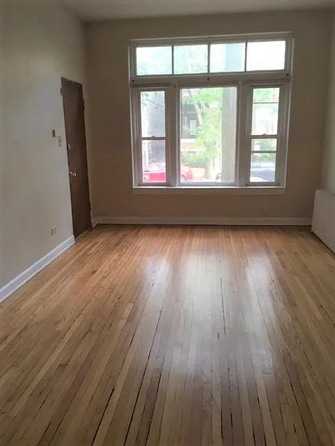 Building Photo - 3246 N Seminary Ave #1F