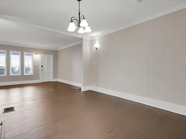 2709-2711 Sullivant Ave — Photo 12