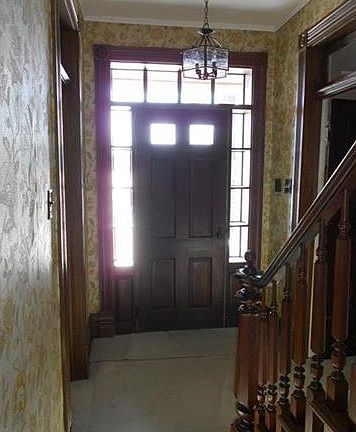5th image of 401 Vine Ave
