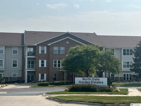 2425 Folkways Blvd APT 327, Lincoln, NE 68521
