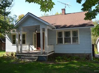 4076 N Freeman Rd, Orchard Park, NY 14127