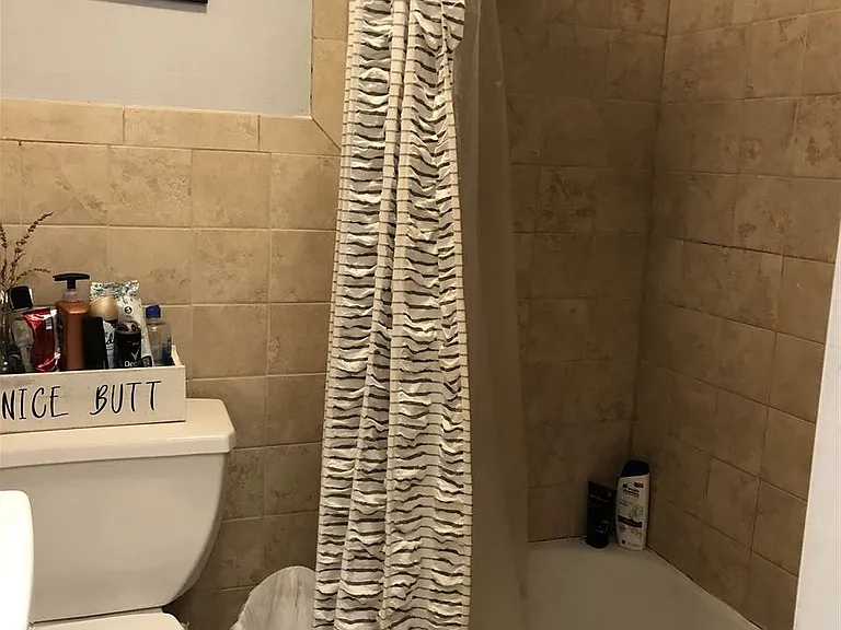 466 Monmouth St #2R — Photo 9