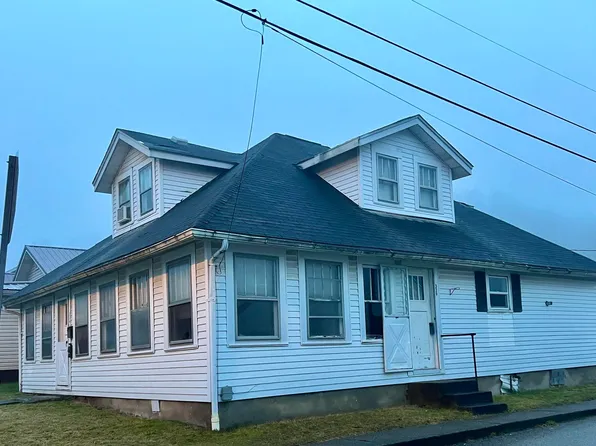 339 Mid Ave, Weston, WV 26452