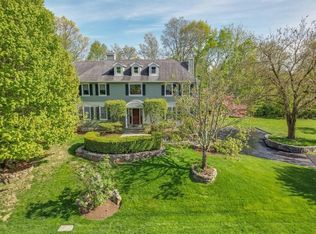 4 Little Kings Ln, Rye Brook, NY 10573