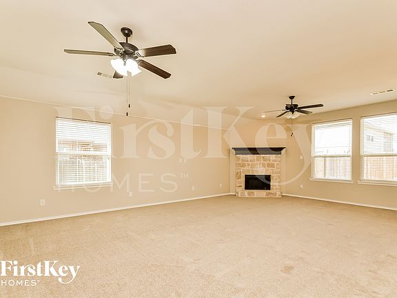 5th image of 1525 Zebra Finch Dr