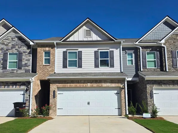 4535 Village Springs Sq, Fultondale, AL 35068