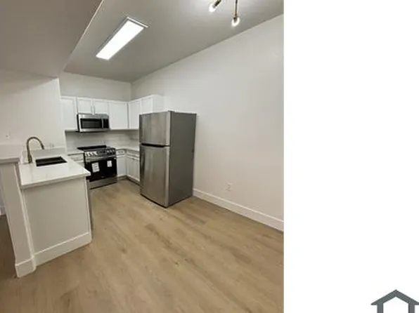 2041 Hussium Hills St Unit 104, Las Vegas, NV 89108