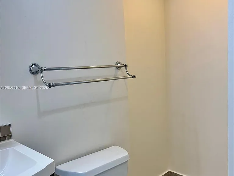 2780 NE 183rd St #2012 — Photo 31