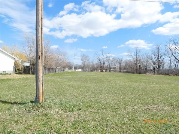 S 17th St, South Sioux City, NE 68776