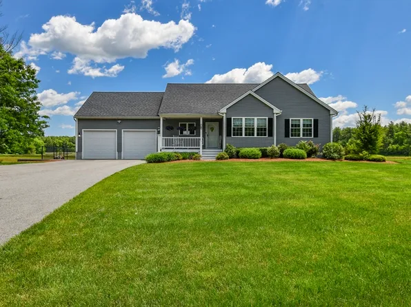 790 Staples St, Taunton, MA 02780