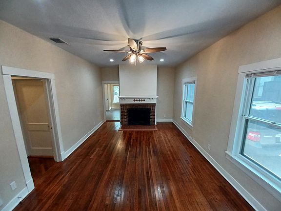4th image of 8 French Ct