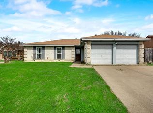 2303 Landshire Dr, Arlington, TX 76014