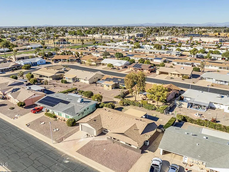 10602 W Cumberland Dr — Photo 27