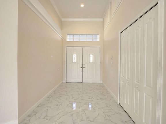 3rd image of 8028 Plantation Lakes Dr