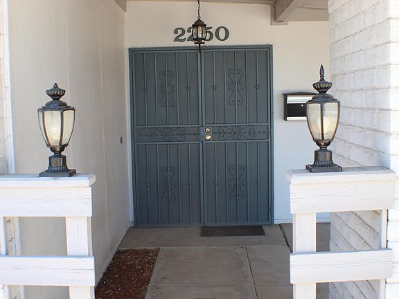 2nd image of 2250 W Larkspur Dr