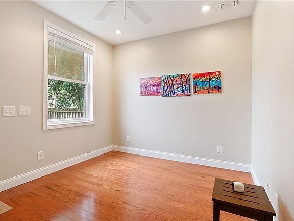 4th image of 6030 Catina St