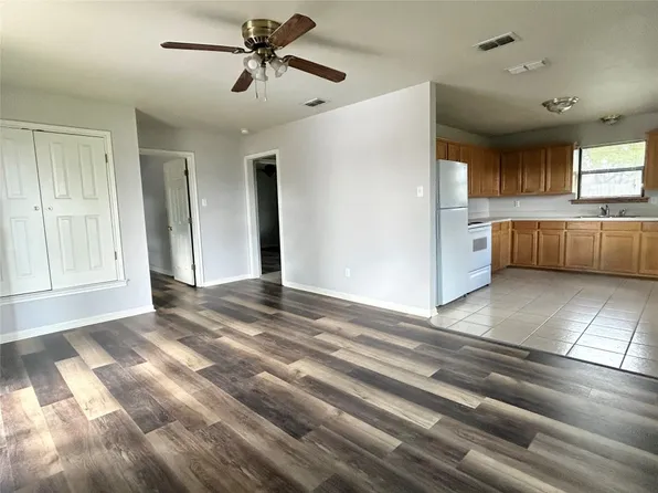 945 S Jackson St, Stephenville, TX 76401