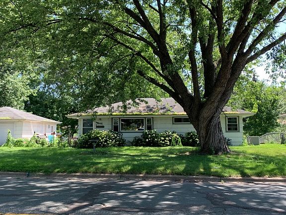 2nd image of 1458 Cope Ave E