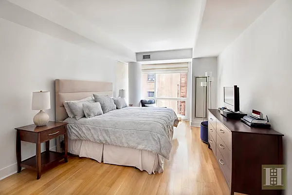 Rented by Halstead Real Estate | media 8
