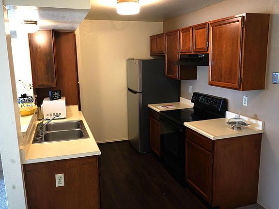 Glass top electric stove