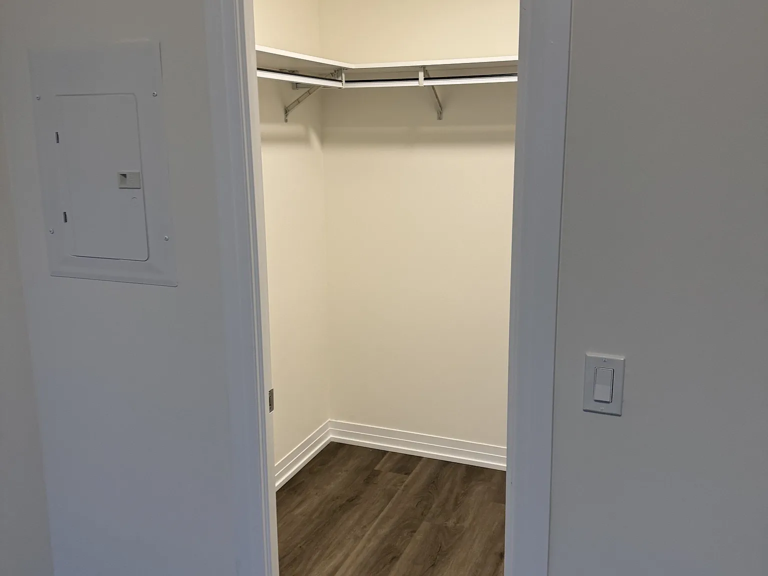 1 bed, $2,200 — Photo 3