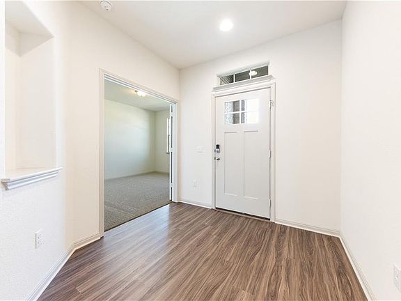 3rd image of 18305 Urbano Dr