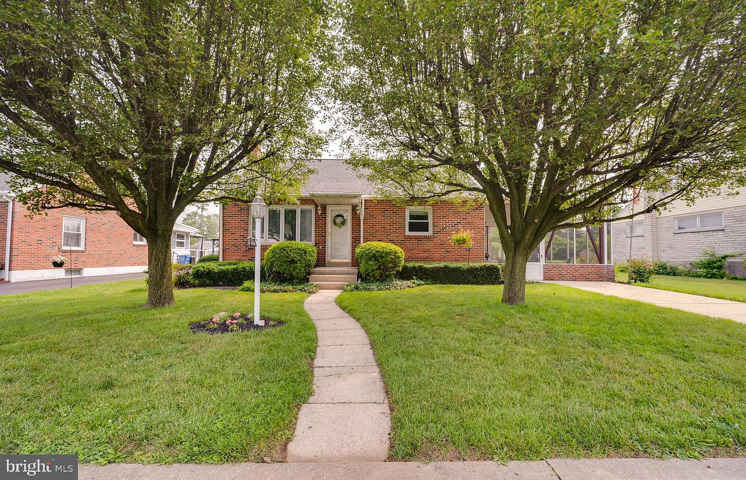 3411 Reading Crest Ave photo 1