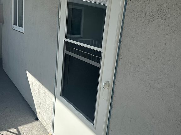 2nd image of 160 Towne Ter #6