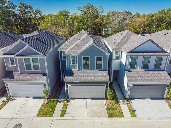 2nd image of 1719 Summerlyn Terrace Dr