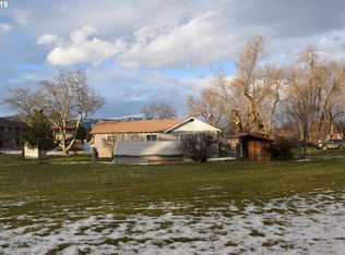 1608 21st St, La Grande, OR 97850