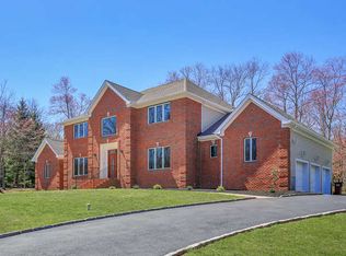 29 Fairhand Ct, Bridgewater, NJ 08807