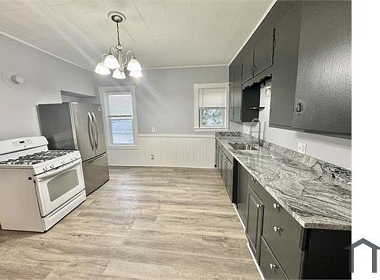 1st image of 29 Shamrock St #3