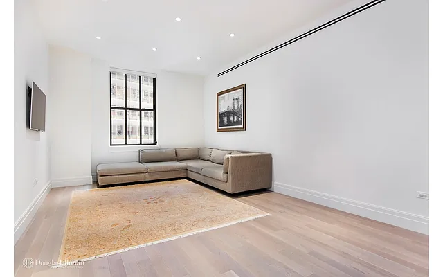 Rented by Douglas Elliman | media 10
