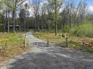 405 Stewart Hollow Rd, Grant, AL 35747