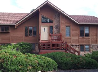 220 Childe Dr, Colorado Springs, CO 80906