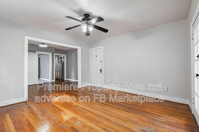 2 bed, 1.0 bath, 800 sqft, $895 — Photo 2