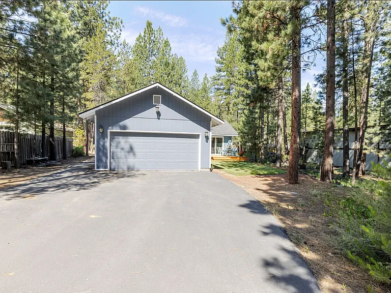 56443 Celestial Dr — Photo 45