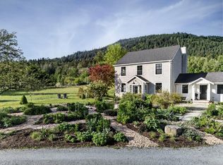 2454 Fulford Ganges Rd, Saltspring Island, BC V8K 1Z4
