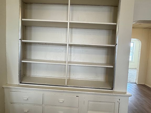 Kitchen built in shelving.