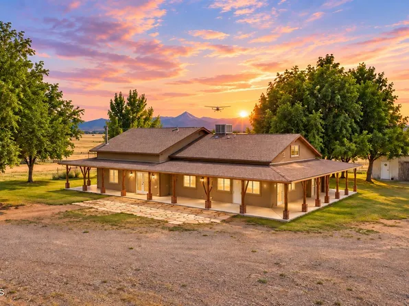 3900 W Runway Rd, Paulden, AZ 86334