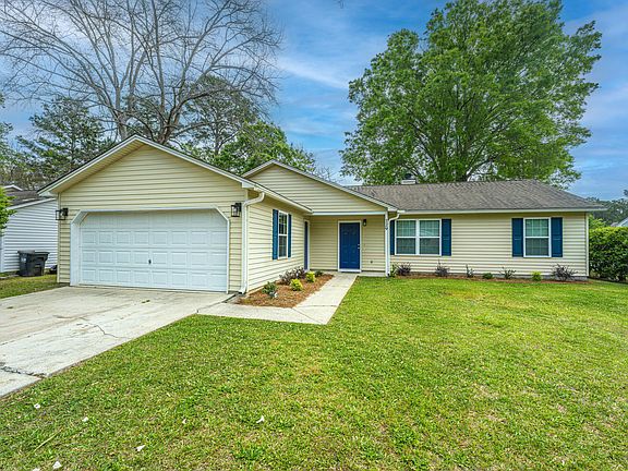2nd image of 129 Mohican Cir