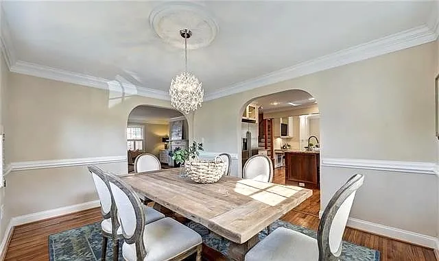 3 bed, 2.5 bath, 3268 sqft, $2,377 — Photo 3
